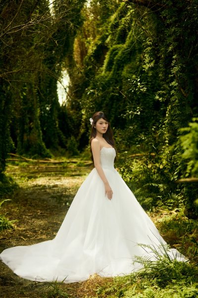 Chụp hình cưới tại kkhu từng cổ tích Cam Lâm