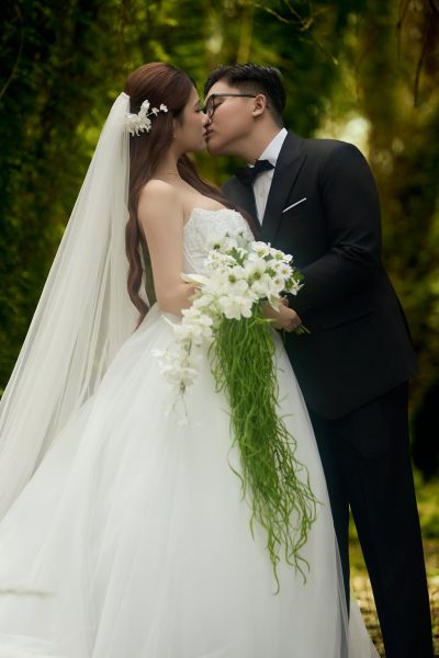 Chụp hình cưới tại kkhu từng cổ tích Cam Lâm